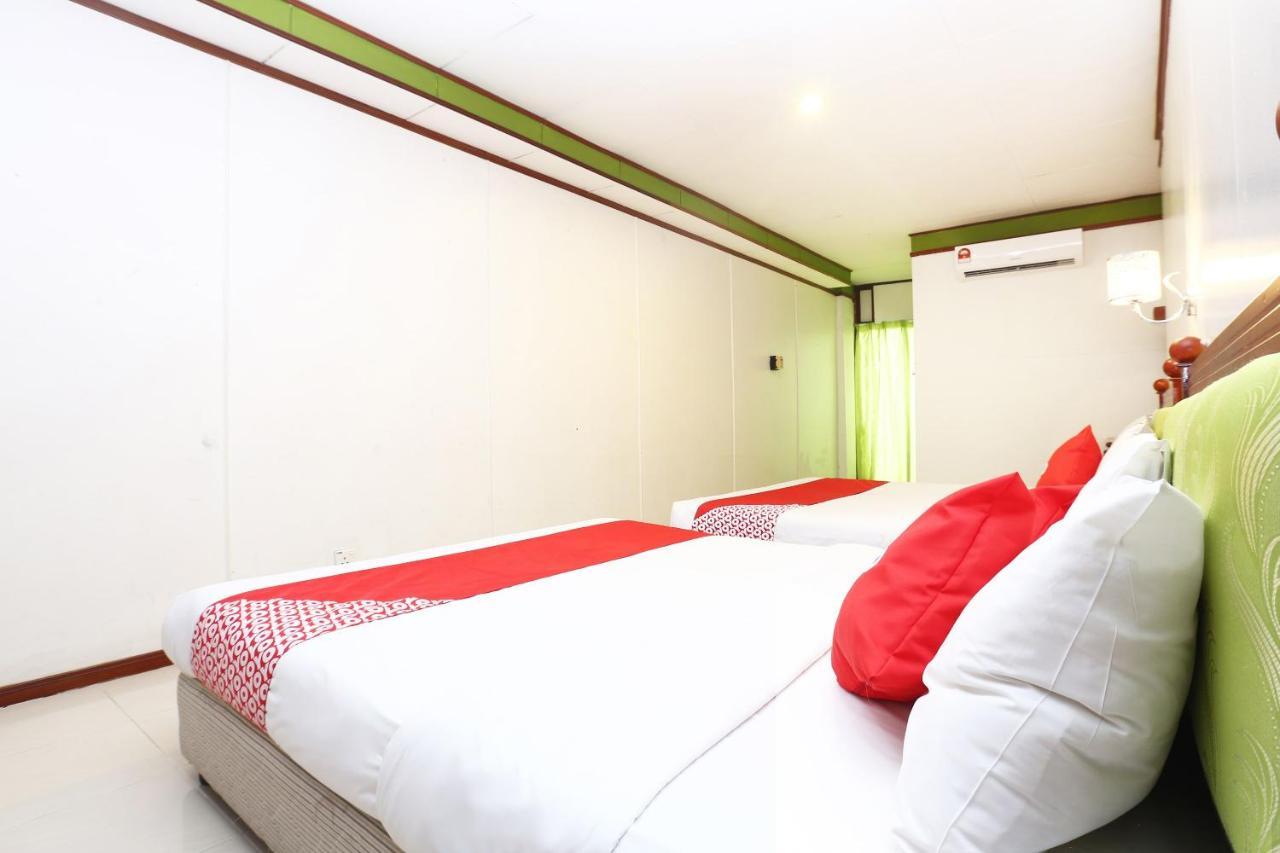 Oyo 89489 Al Ansar Hotel Kota Bharu Esterno foto