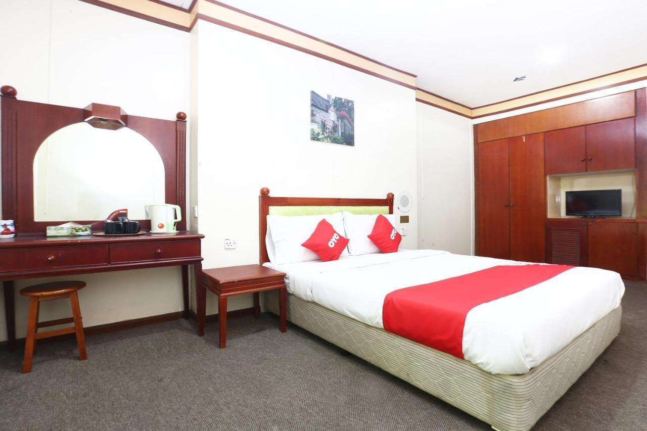 Oyo 89489 Al Ansar Hotel Kota Bharu Esterno foto