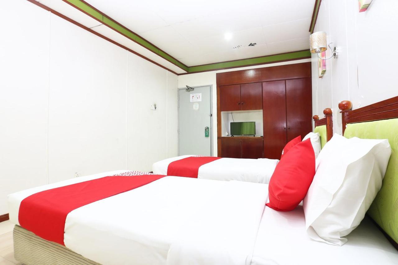 Oyo 89489 Al Ansar Hotel Kota Bharu Esterno foto