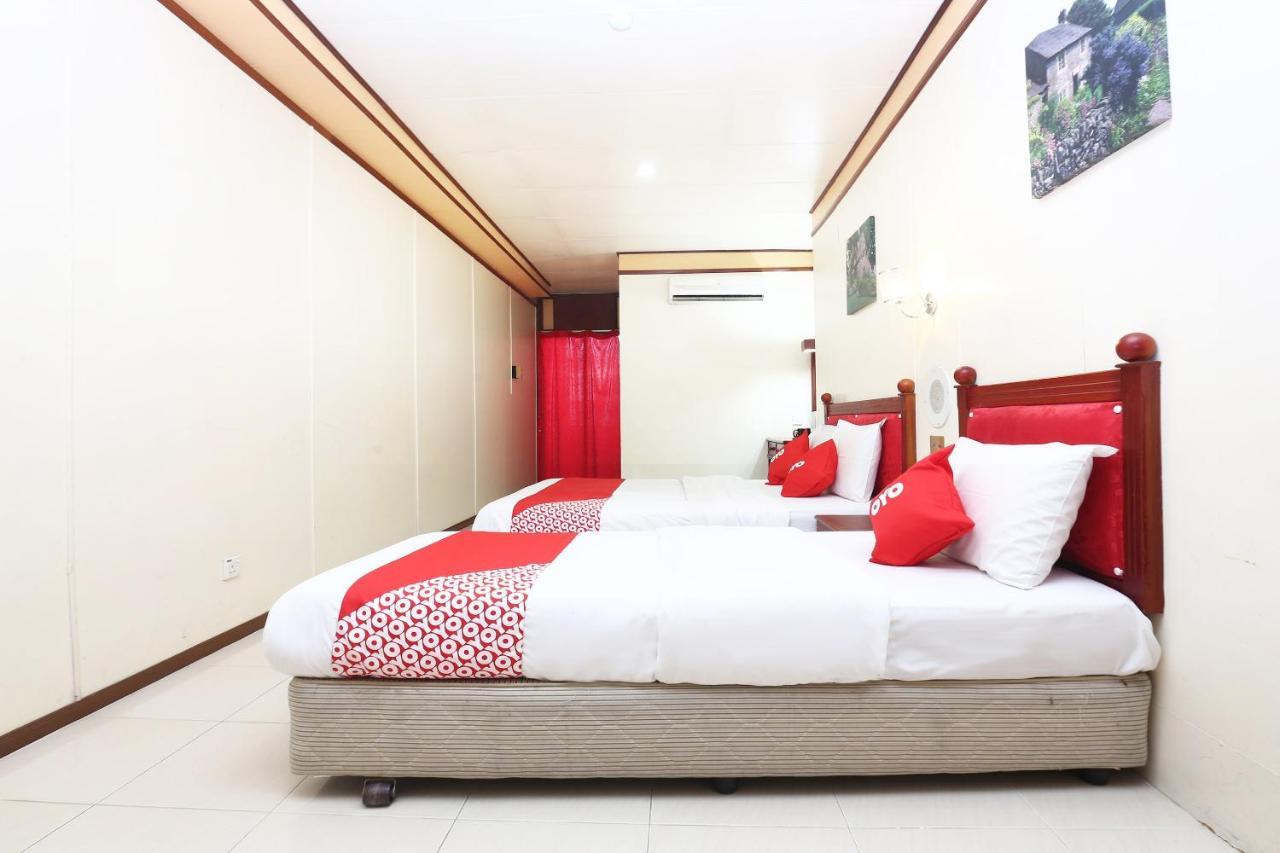 Oyo 89489 Al Ansar Hotel Kota Bharu Esterno foto