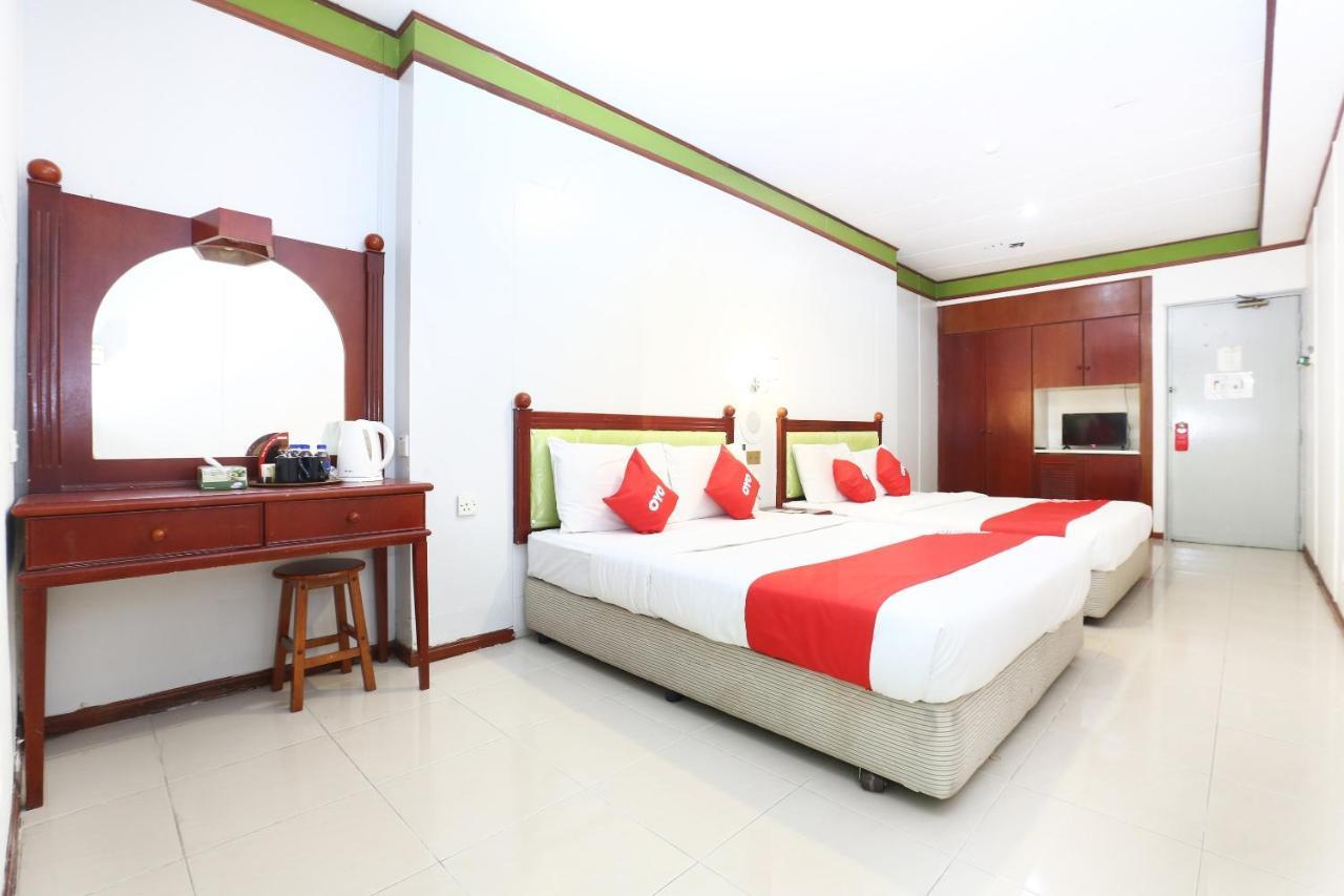Oyo 89489 Al Ansar Hotel Kota Bharu Esterno foto