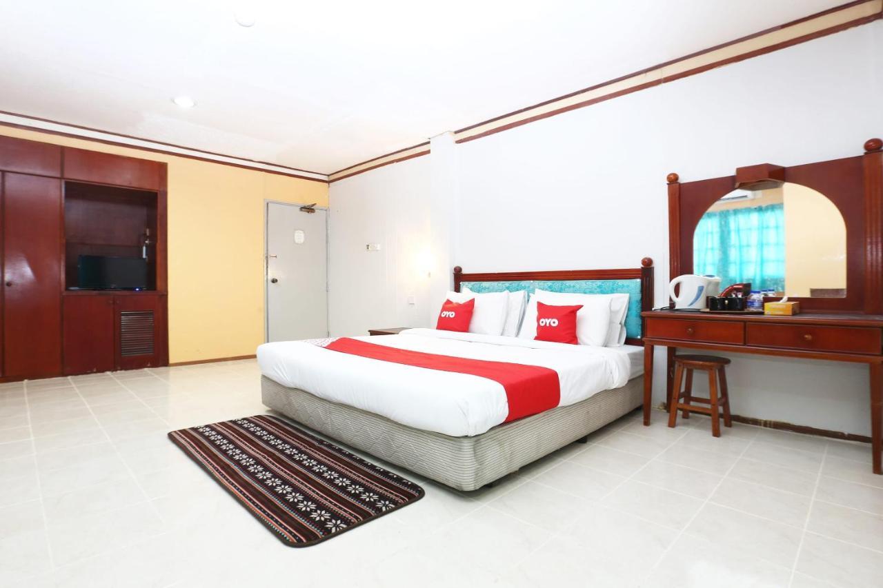 Oyo 89489 Al Ansar Hotel Kota Bharu Esterno foto